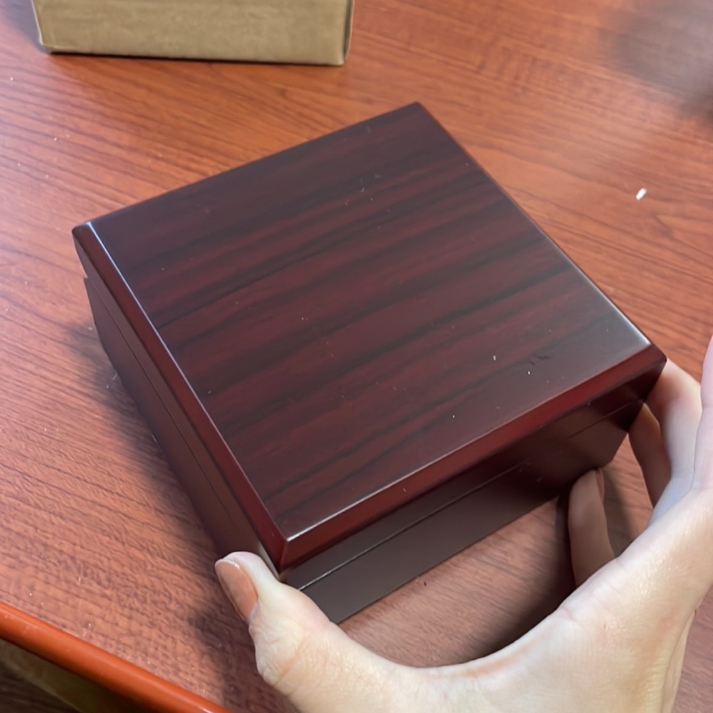 Jewelry box - Picture 4 of 4